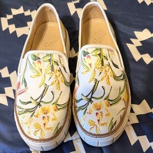 Vince Camuto White Floral Slip-On Loafers